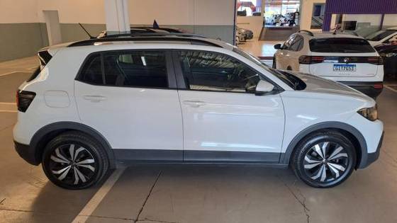 VOLKSWAGEN T-CROSS 1.0 200 TSI TOTAL FLEX AUTOMÁTICO VOLKSWAGEN T-CROSS 1.0 200 TSI TOTAL FLEX AUTOMÁTICO